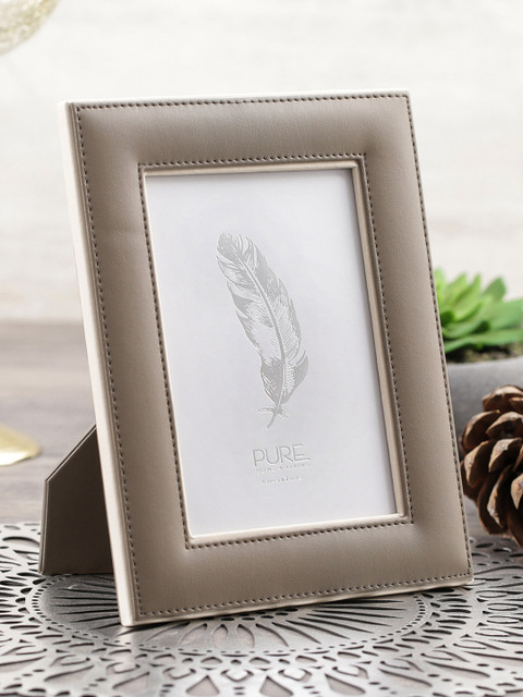 

Pure Home and Living Brown Solid Table-Top Photo Frame