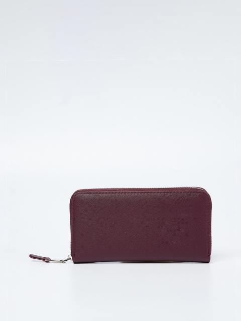 

Ginger by Lifestyle Women Burgundy Textured Zip Around Wallet