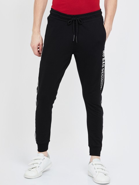 

Fame Forever by Lifestyle Men Black Solid Joggers