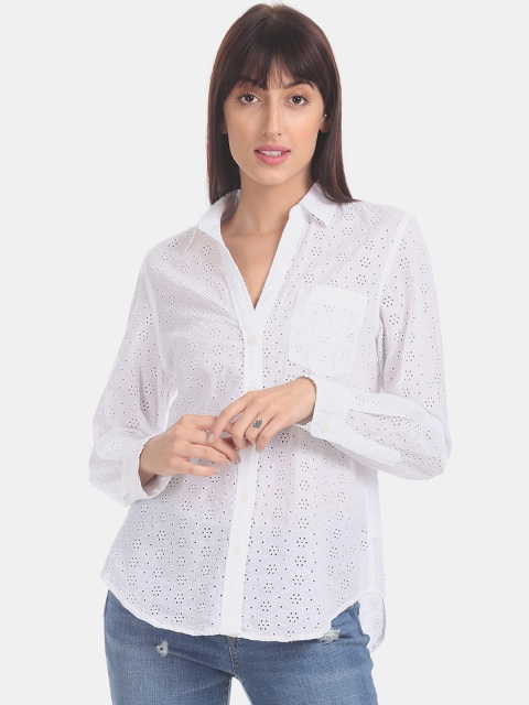 

GAP Women White Eyelet Perfect Shirt