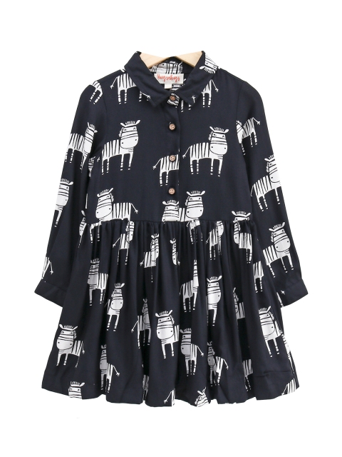 

Hugsntugs Girls Black & White Printed Shirt Dress
