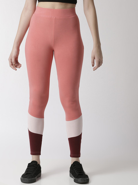 

De Moza Women Coral Pink & Black Colourblocked Tights