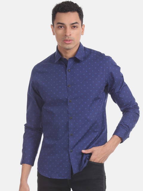 

Flying Machine Men Blue Regular Fit Printed Casual Shirt