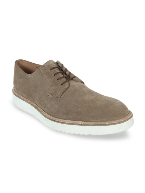 

Clarks Men Beige Suede Derbys