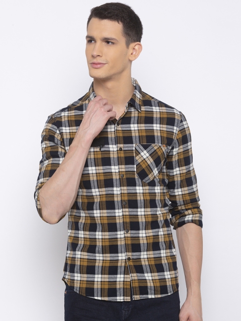 

SPYKAR Men Navy Blue & Brown Slim Fit Checked Casual Shirt