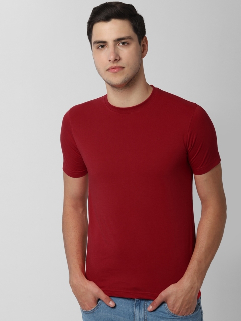 

Peter England Men Maroon Solid Slim Fit Round Neck T-shirt