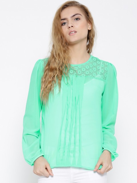 

Sera Women Green Semi-Sheer Solid Top