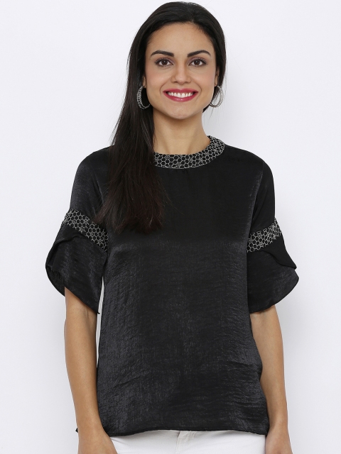 

Soie Women Black Solid A-Line Top