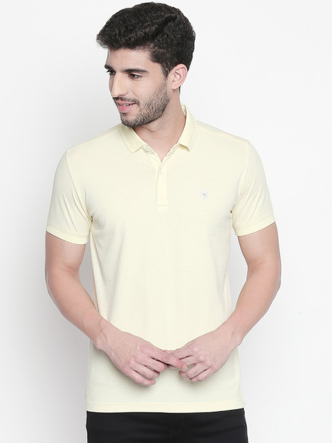 

Mufti Men Yellow Solid Polo Collar Slim-Fit T-shirt