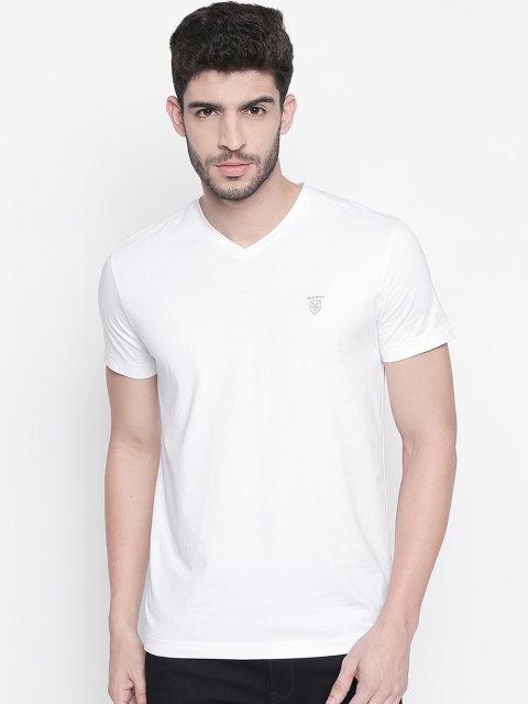 

Mufti Men White Solid Slim Fit V-Neck T-shirt