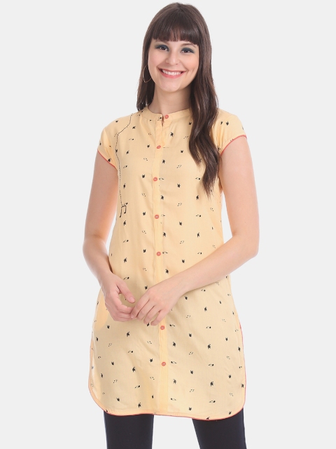

Karigari Women Yellow Printed Straight Kurta