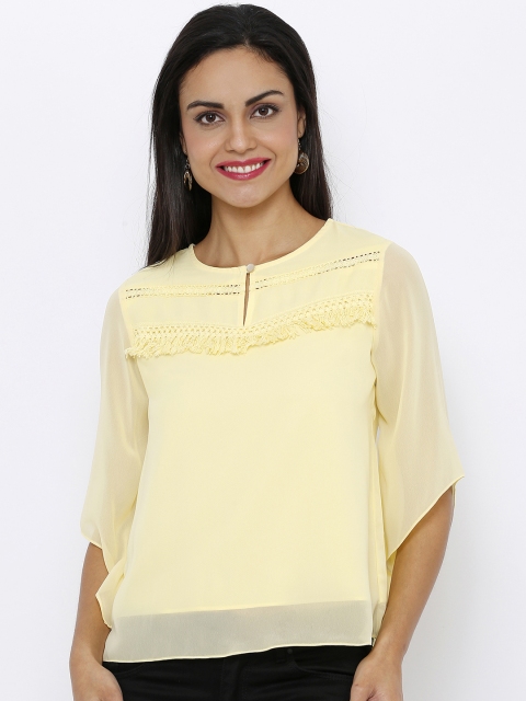 

Soie Women Yellow Solid A-Line Top