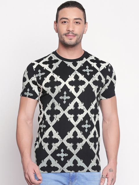 

Mufti Men Black Off-White Printed Slim Fit Round Neck Pure Cotton T-shirt
