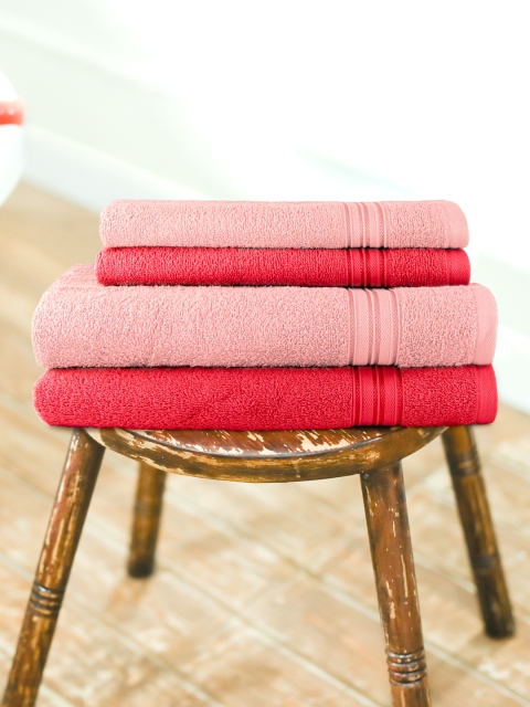 

swiss republic Pack of 4 Solid Essential Plus 480 GSM Towels, Red