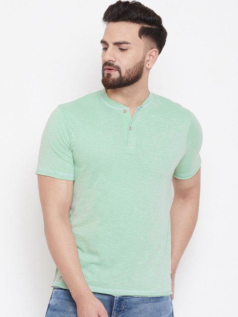 

Austin wood Men Green Solid Mandarin Collar T-shirt