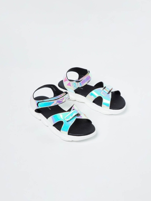 

Fame Forever by Lifestyle Girls Blue & Silver-Toned Solid Open Toe Flats