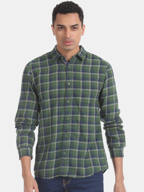 

Cherokee Men Green & Navy Blue Regular Fit Checked Casual Shirt
