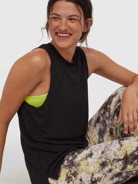 

H&M Women Black Solid Ribbed Sports Vest Top