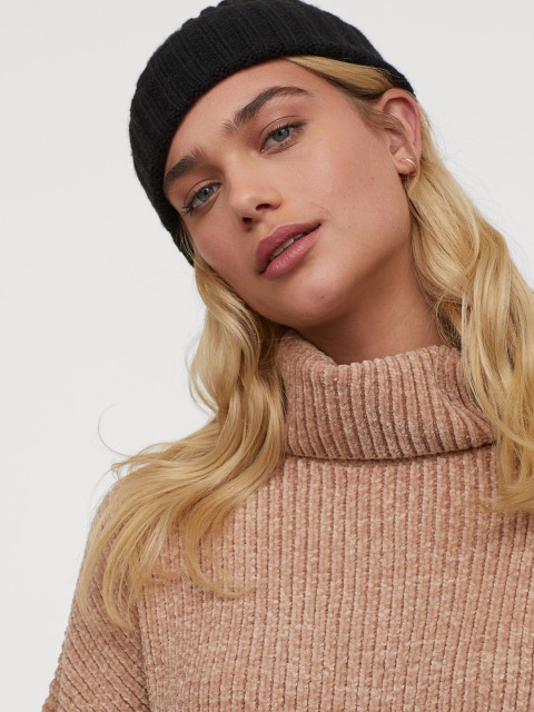 

H&M Women Beige Solid Oversized Polo-neck Jumper