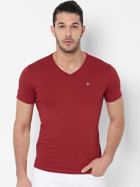 

Allen Solly Men Red Solid V-Neck T-shirt