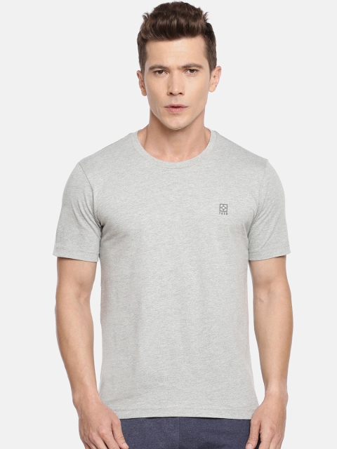 

F A S O Men Grey Solid Round Neck T-shirt