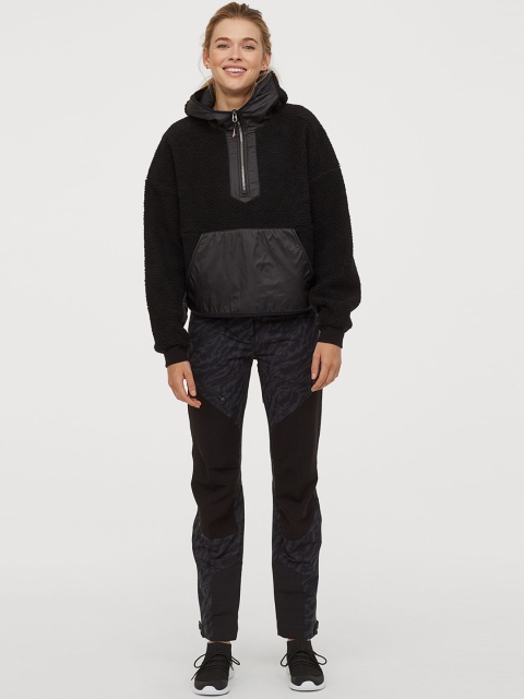 

H&M Women Black Printed Outdoor Trousers