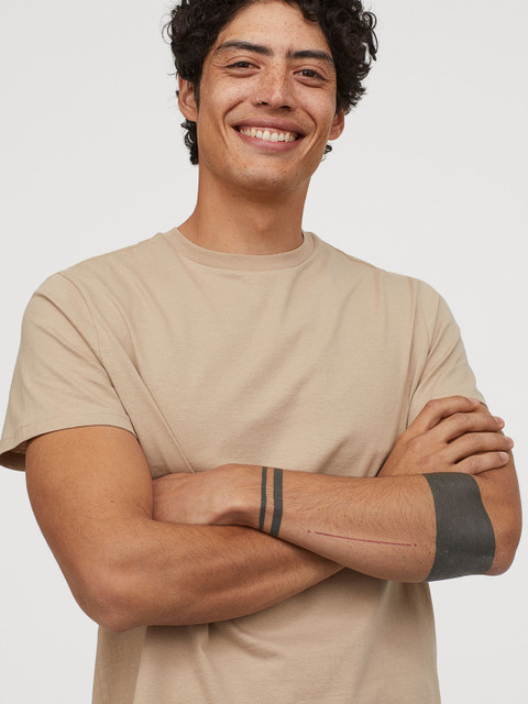 

H&M Men Beige Solid Cotton T-shirt Regular Fit