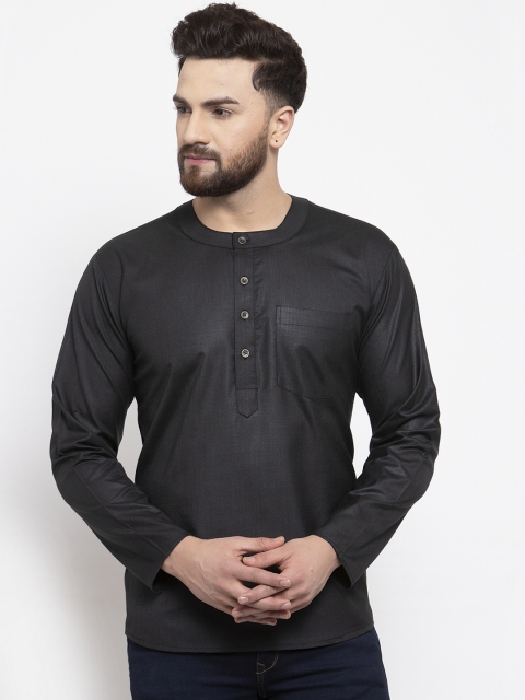 

Jompers Men Black Solid Straight Kurta