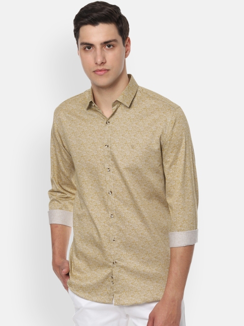 

V Dot Men Beige & Off-White Slim Fit Printed Casual Shirt