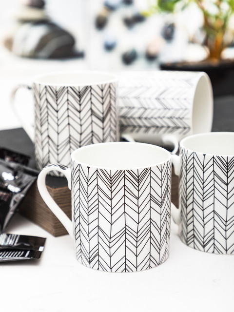 

SONAKI Set of 4 White & Black Printed Bone China Mugs