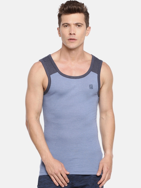 

F A S O Men Blue Solid Scoop Neck Innerwear Vest