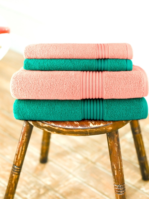 

swiss republic Pack of 4 Solid Signature 630 GSM Towels, Green