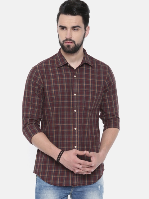 

IMYOUNG Men Brown & Blue Slim Fit Checked Casual Shirt