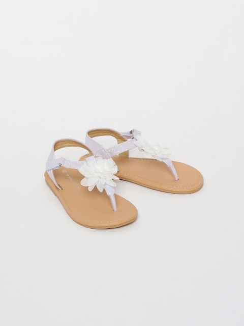 

Fame Forever by Lifestyle Girls White Solid T-Strap Flats with Applique Detail