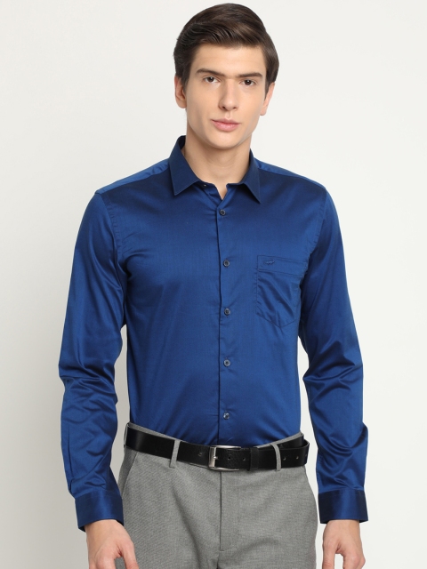 

Crocodile Men Blue Classic Slim Fit Solid Formal Shirt