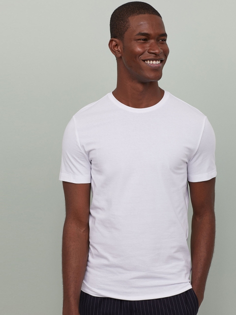 

H&M Men White Solid Round-Neck T-Shirt Slim Fit