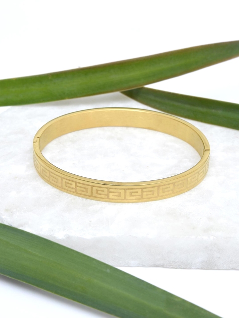 

Tistabene Men Textured Gold-Plated Bracelet