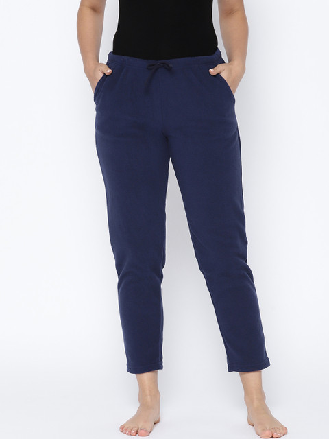 

Kanvin Women Navy Blue Solid Fleece Cropped Lounge Pants