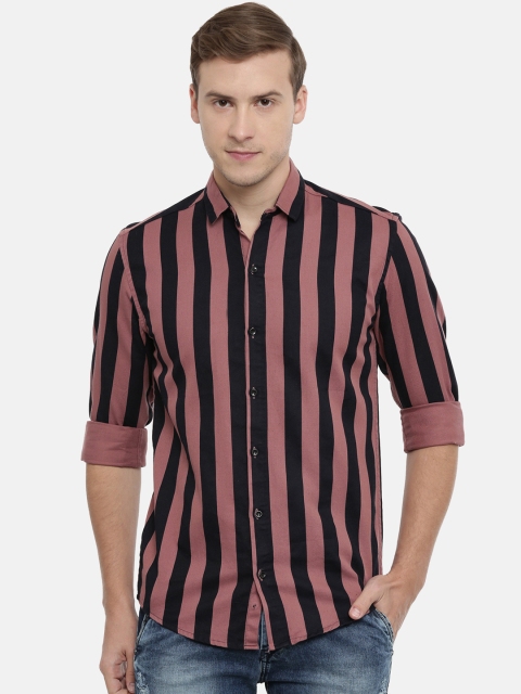 

CINOCCI Men Pink & Black Slim Fit Striped Casual Shirt