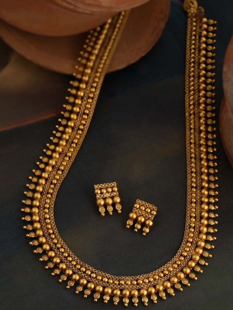 

Voylla Gold-Plated South Indian Ethnic Jewellery Set