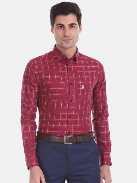 

U.S. Polo Assn. Men Maroon & White Regular Fit Checked Formal Shirt