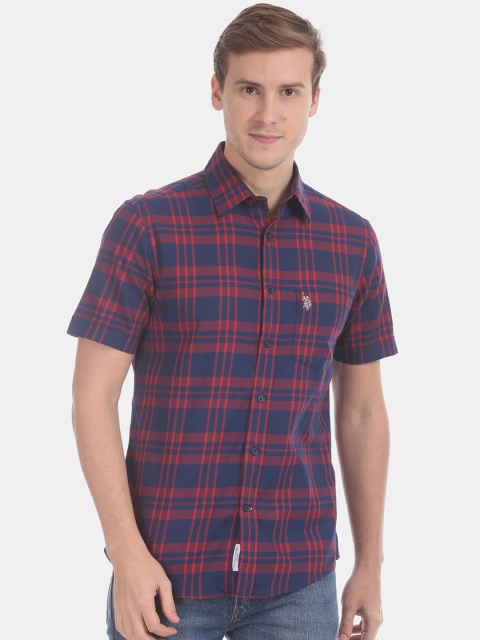 

U.S. Polo Assn. Men Red & Navy Blue Regular Fit Checked Casual Shirt