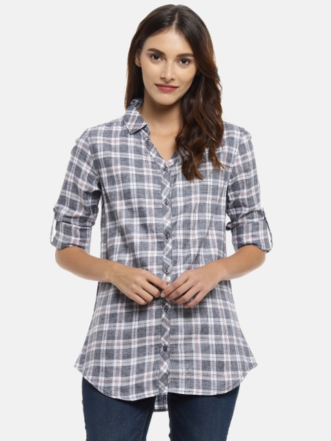 

Campus Sutra Women Grey & Off-White Regular Fit Checked Casual Shirt