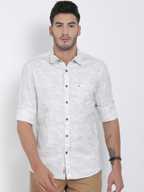 

t-base Men Beige Regular Fit Printed Casual Shirt