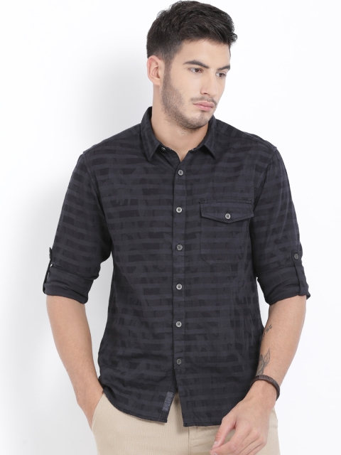 

t-base Men Black Regular Fit Printed Casual Shirt