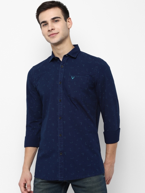 

Solly Jeans Co. Men Navy Blue Regular Fit Printed Casual Shirt