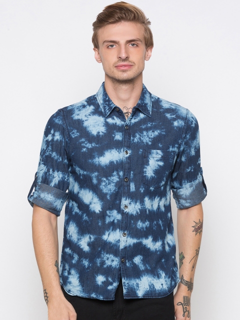 

Globus Men Blue Slim Fit Faded Casual Shirt