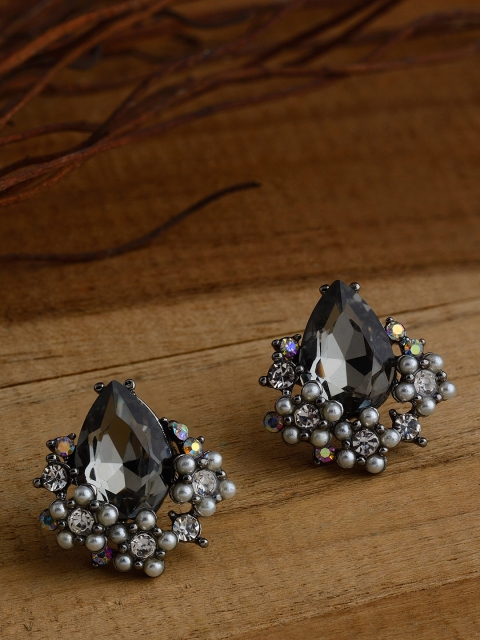E2O Silver-Plated Black Teardrop Shaped Studs