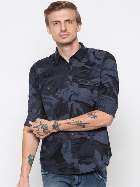 

Globus Men Blue Regular Fit Printed Casual Shirt