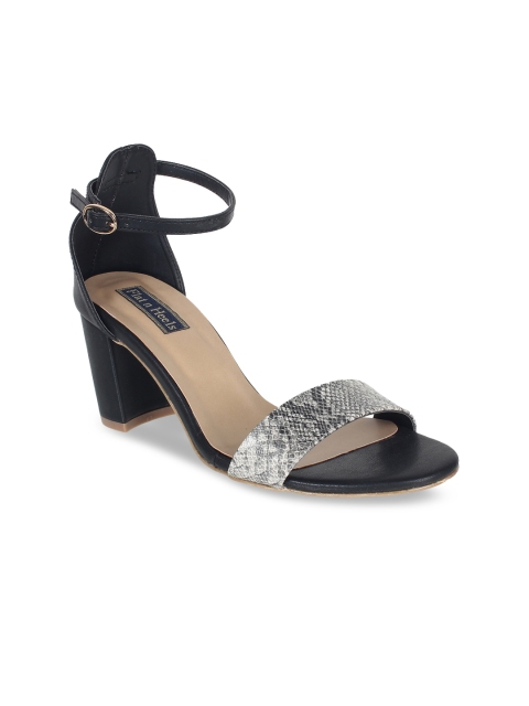 

Flat n Heels Women Black Printed Heels
